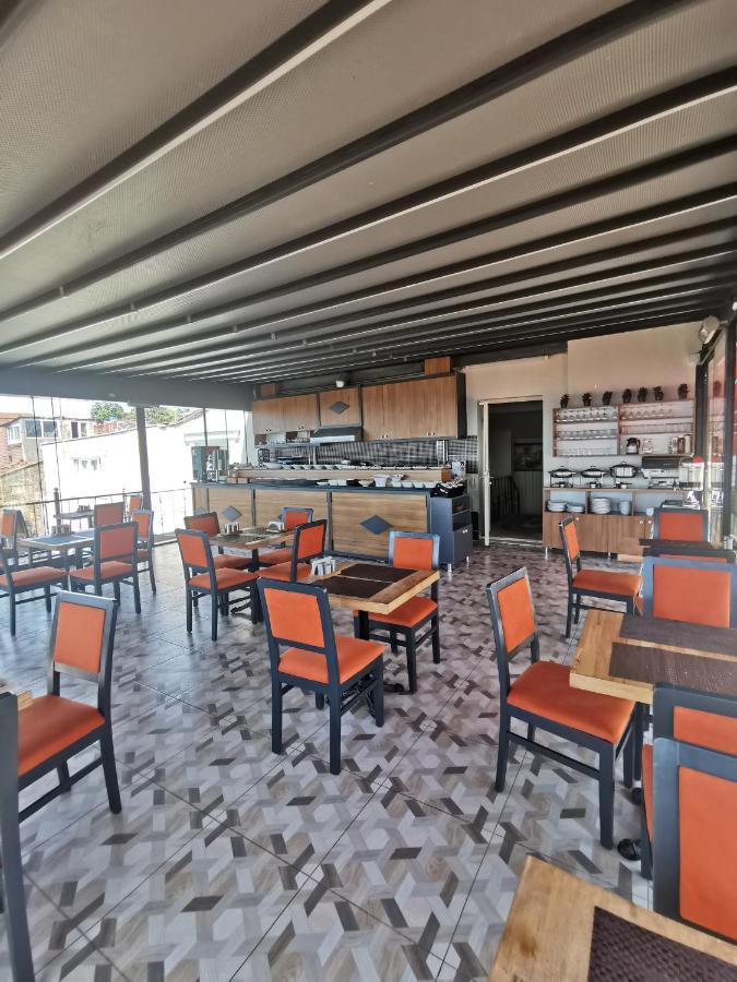 Apple Tree Hotel Istanbul Ngoại thất bức ảnh