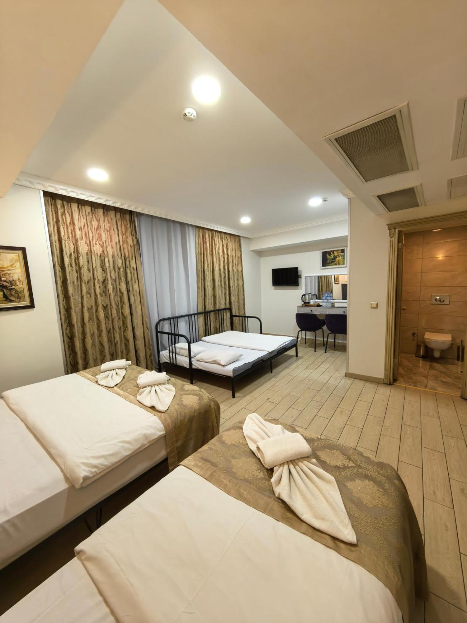 Apple Tree Hotel Istanbul Ngoại thất bức ảnh